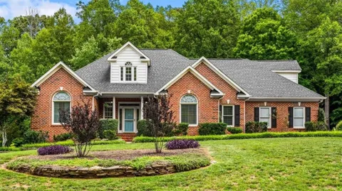 1912 Ridge Oaks Court