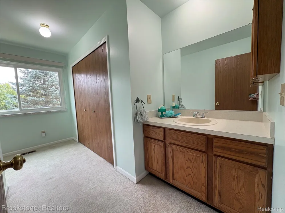 62401 Raleigh Court #4 South Lyon City, MI 48178