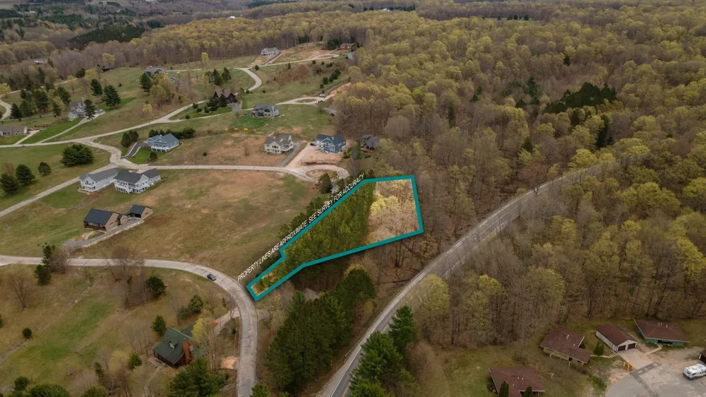 11789 S Roen Drive Leelanau Township, MI 49630