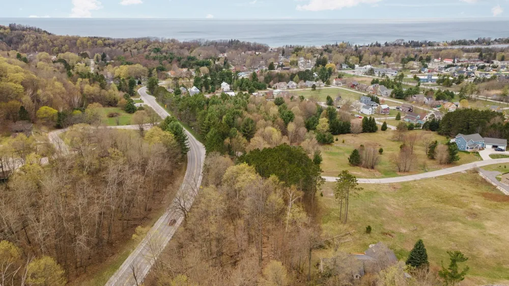 11789 S Roen Drive Leelanau Township, MI 49630