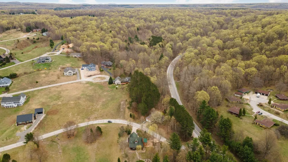 11789 S Roen Drive Leelanau Township, MI 49630