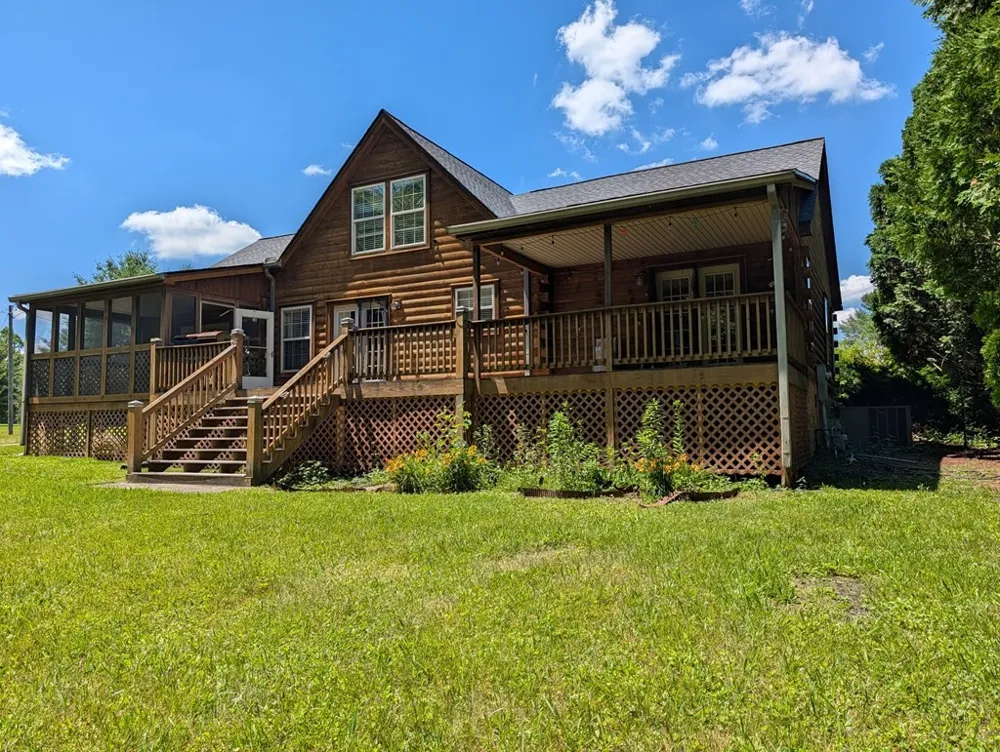 16938 Highway 70 Monterey, TN 38574