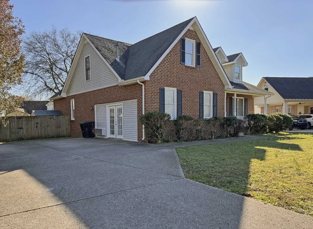 1719 Claire Court Murfreesboro, TN 37129