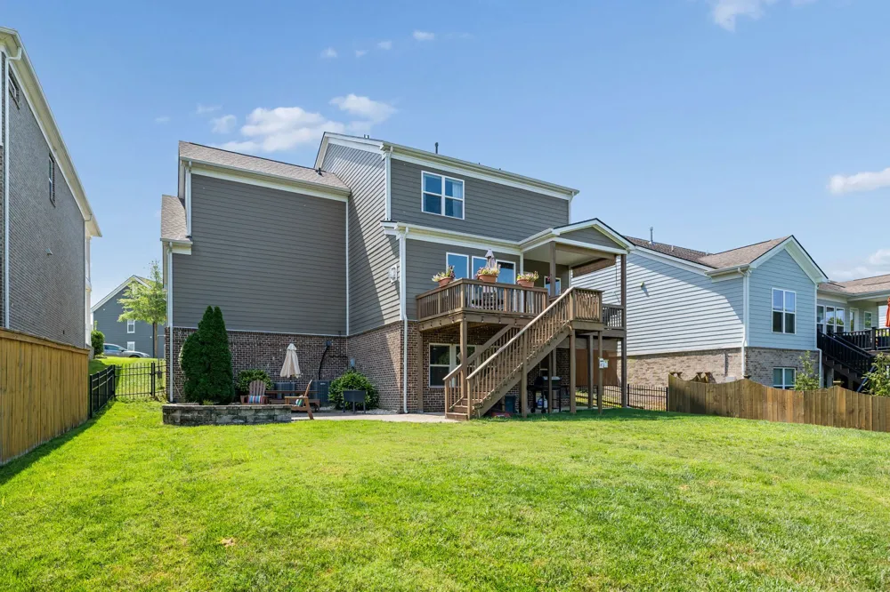 1092 Amelia Park Dr Franklin, TN 37067