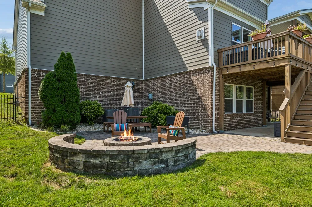 1092 Amelia Park Dr Franklin, TN 37067