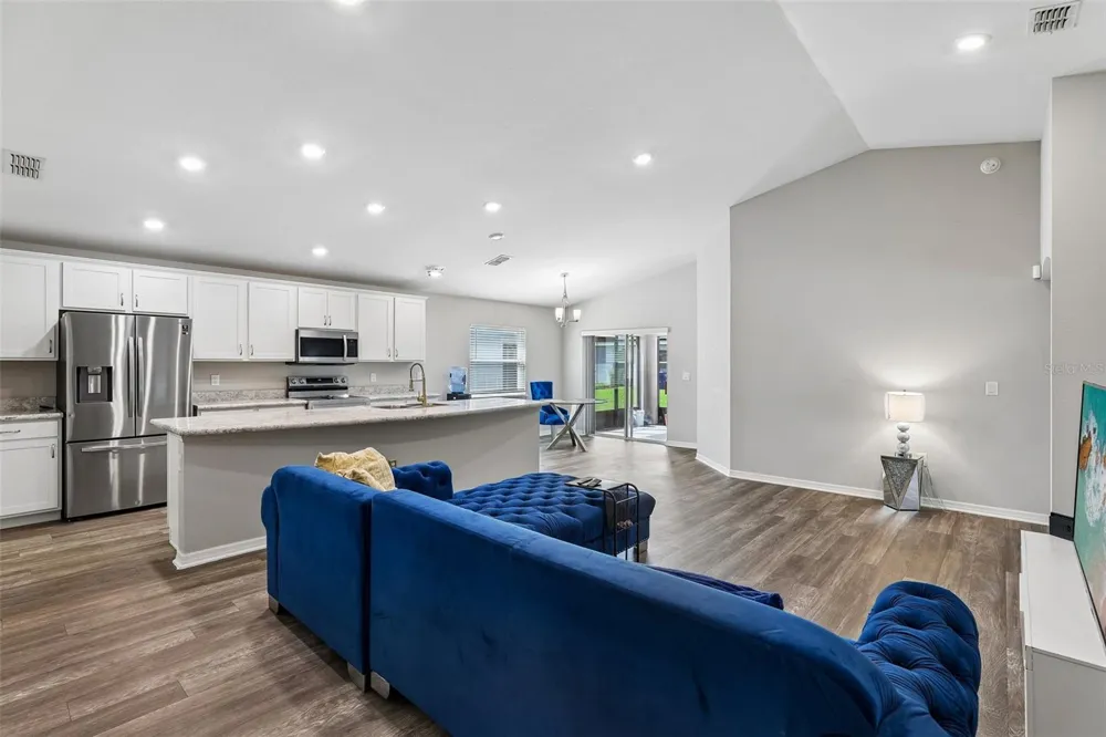 1042 CORSO DR Winter Haven, FL 33884