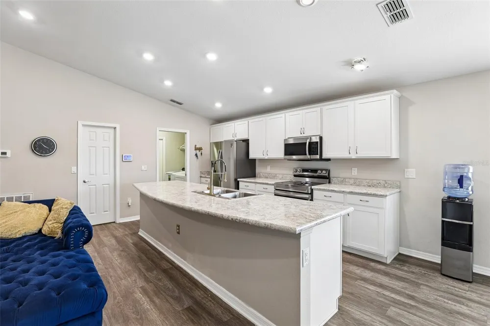 1042 CORSO DR Winter Haven, FL 33884