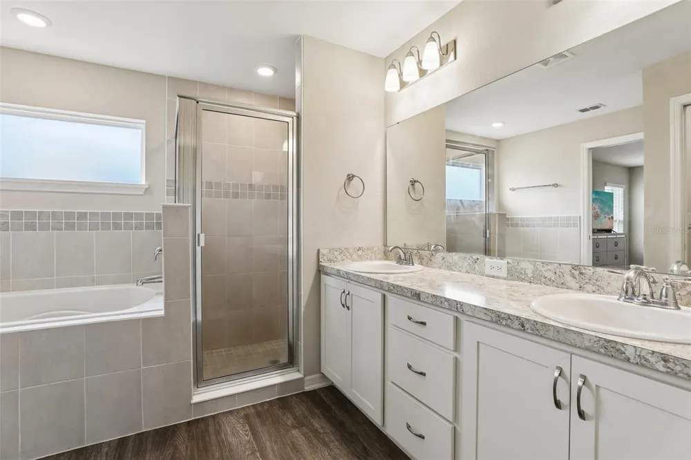 1042 CORSO DR Winter Haven, FL 33884