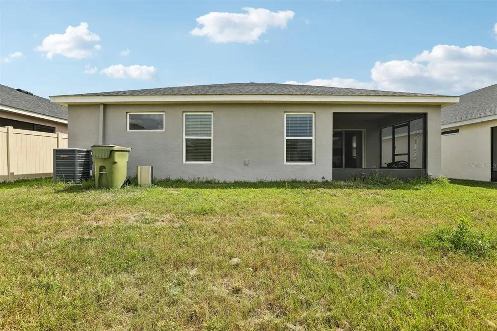 1042 CORSO DR Winter Haven, FL 33884