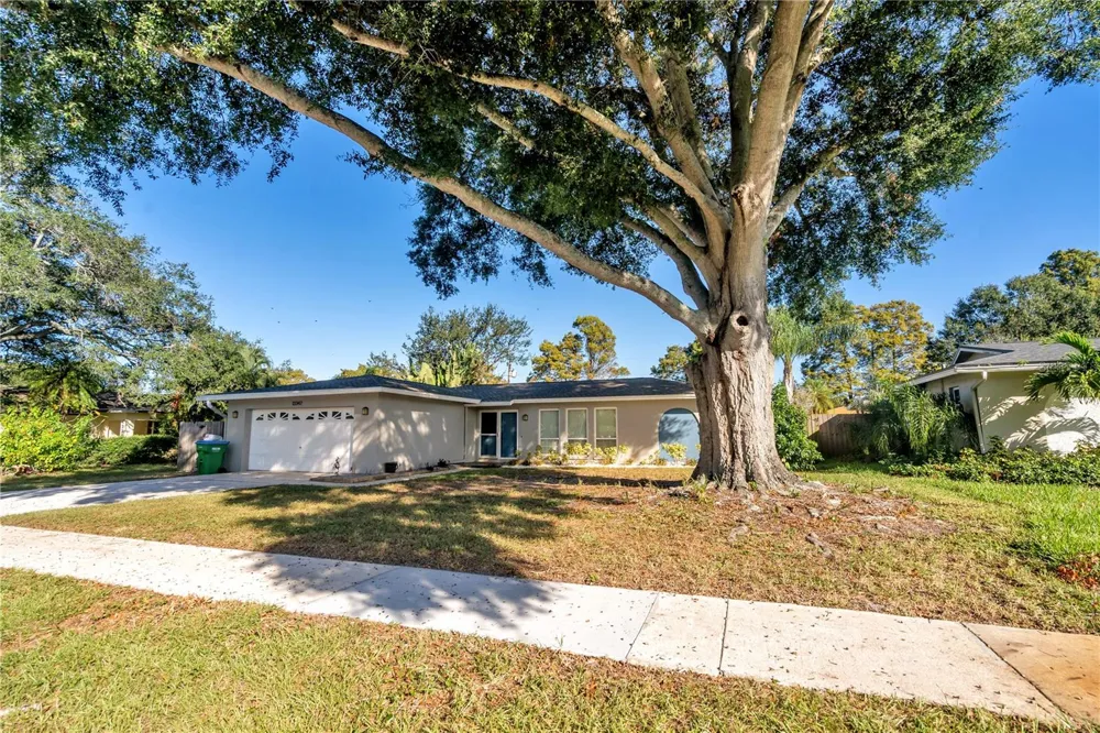 13347 88TH PLACE Seminole, FL 33776