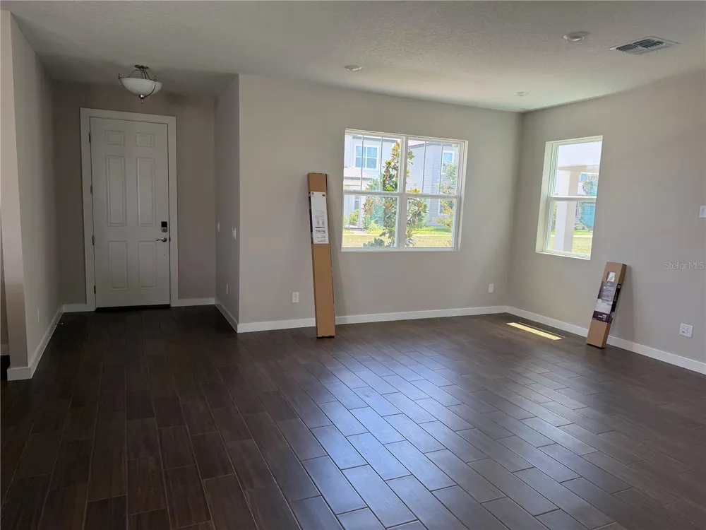 17819 TWISTED MANDARIN ALLEY Winter Garden, FL 34787