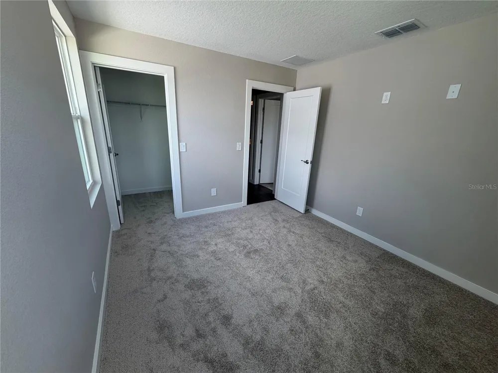 17819 TWISTED MANDARIN ALLEY Winter Garden, FL 34787