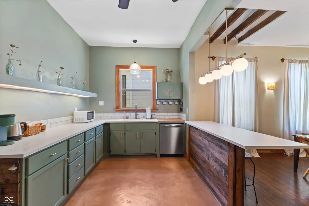 1920 Woodlawn Avenue Indianapolis, IN 46203