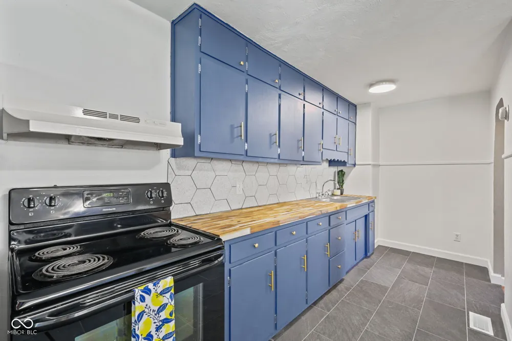 320 E 34th Street Anderson, IN 46013