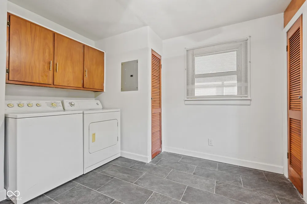 320 E 34th Street Anderson, IN 46013