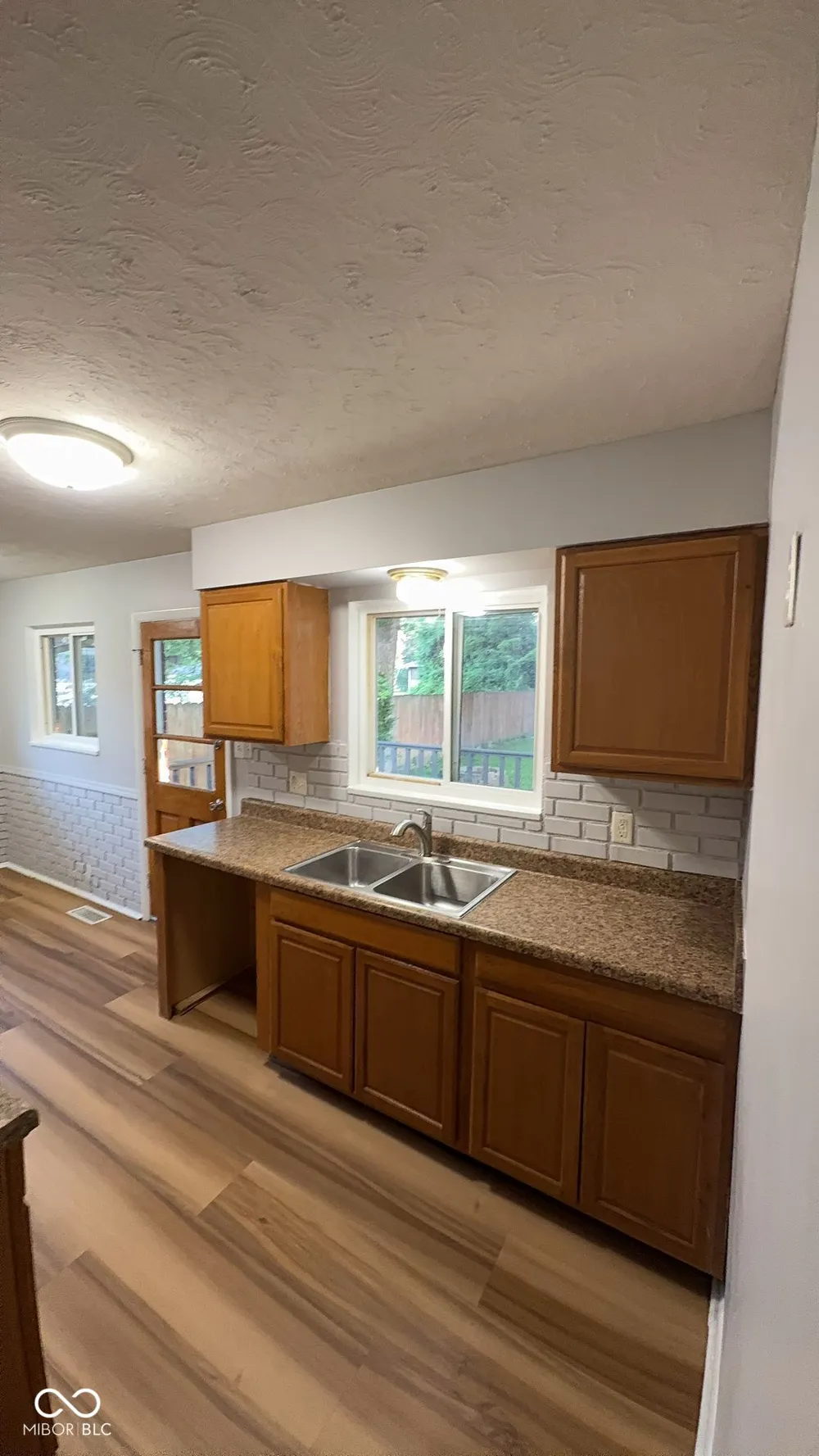 2462 Mann Drive Beech Grove, IN 46107