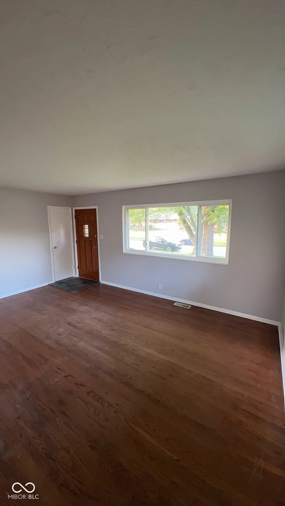 2462 Mann Drive Beech Grove, IN 46107