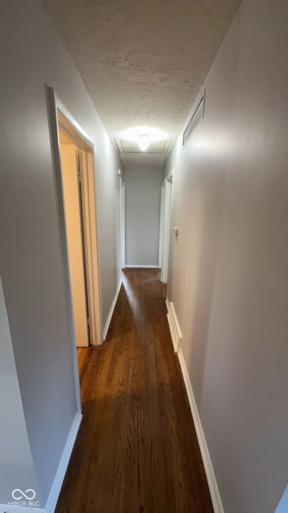 2462 Mann Drive Beech Grove, IN 46107
