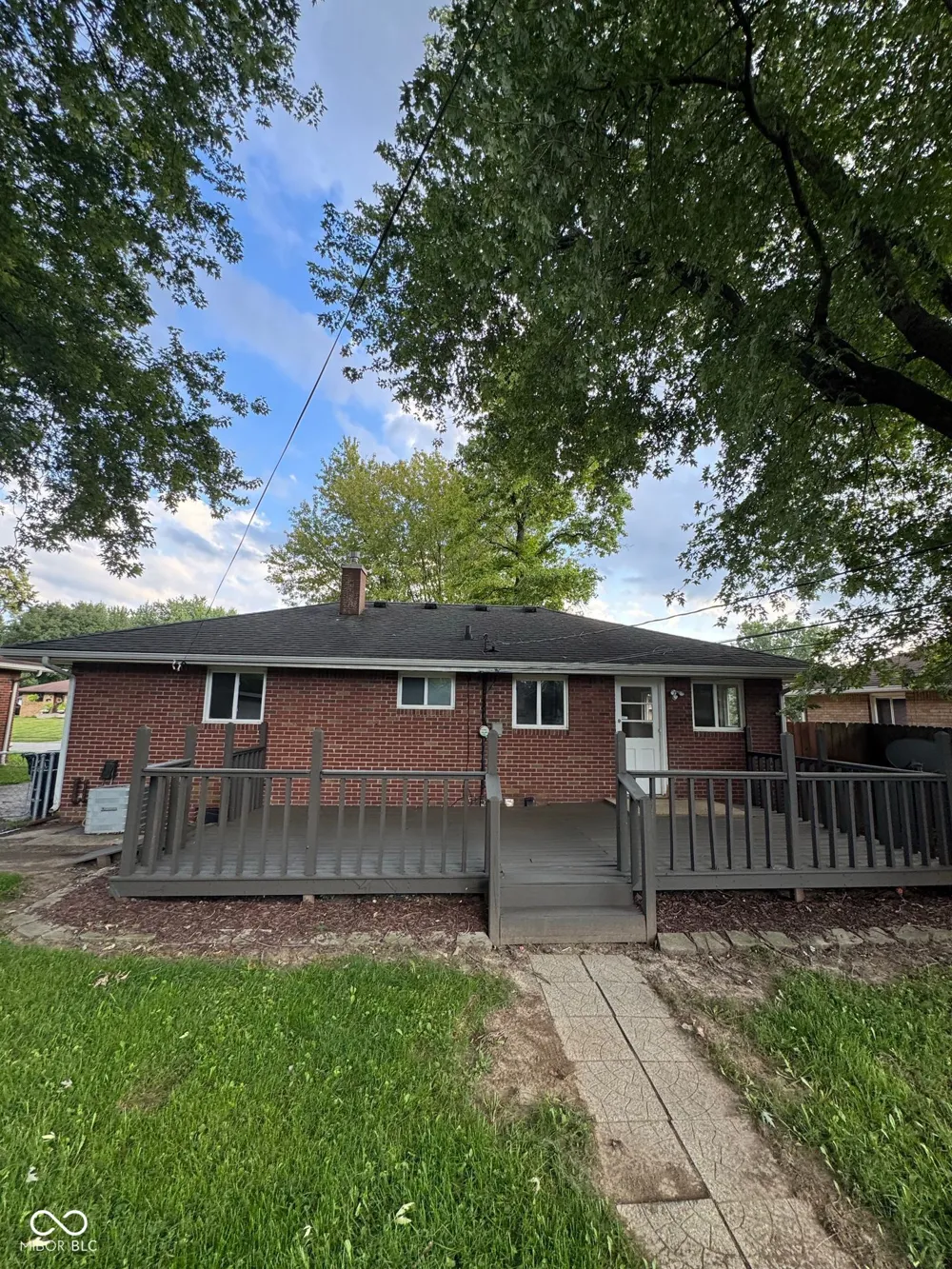 2462 Mann Drive Beech Grove, IN 46107