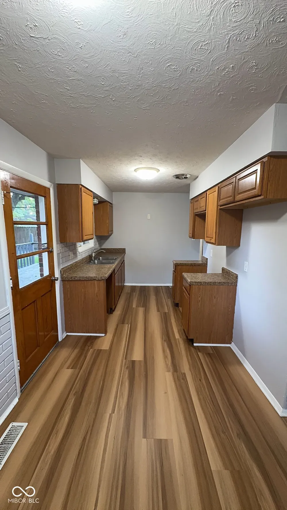 2462 Mann Drive Beech Grove, IN 46107