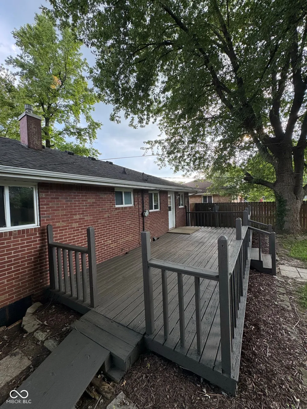 2462 Mann Drive Beech Grove, IN 46107