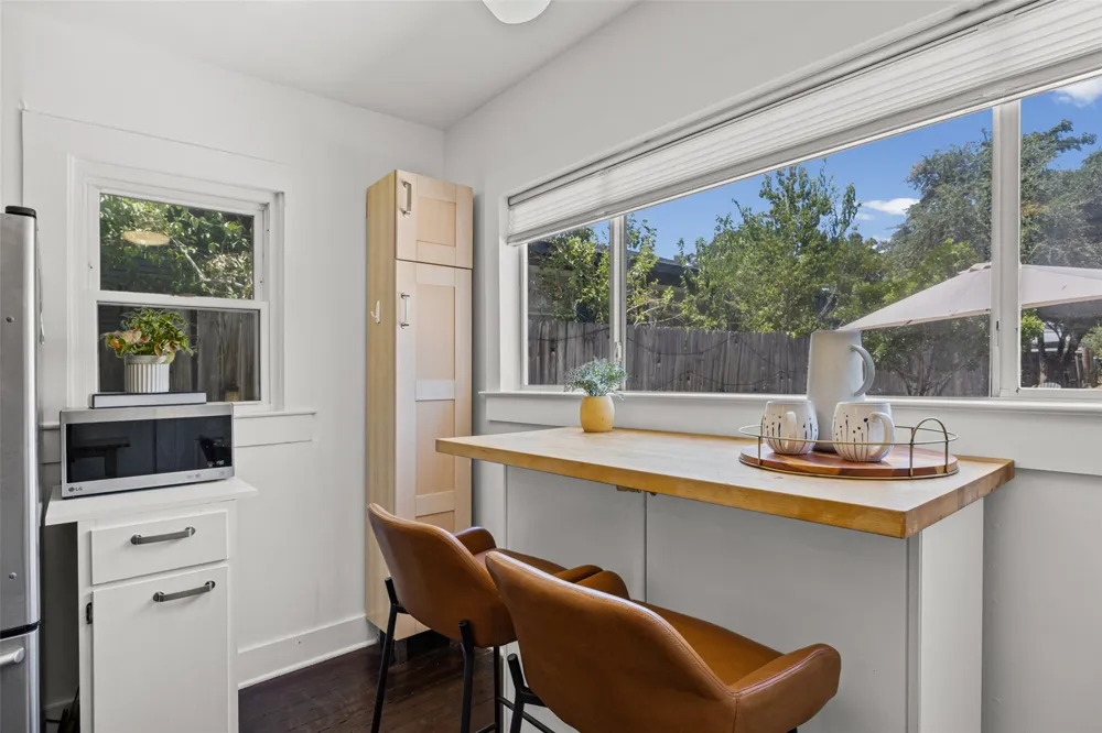 2702 E 22nd Street Austin, TX 78722