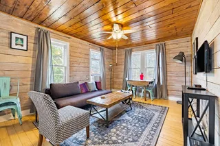 2702 E 22nd Street Austin, TX 78722