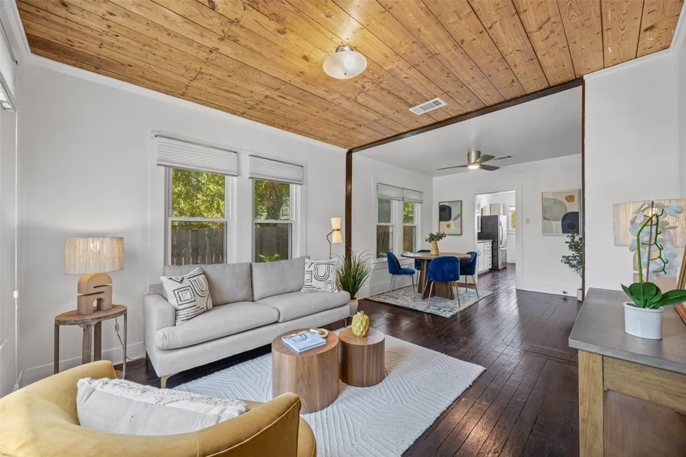 2702 E 22nd Street Austin, TX 78722