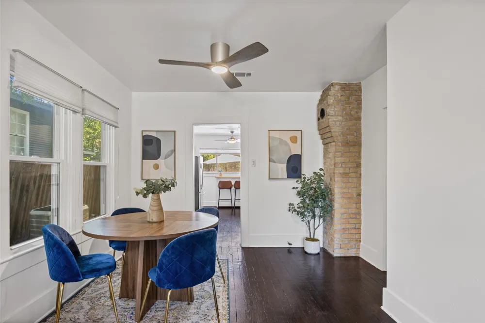 2702 E 22nd Street Austin, TX 78722