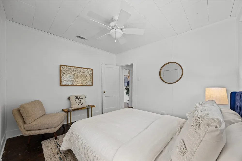 2702 E 22nd Street Austin, TX 78722