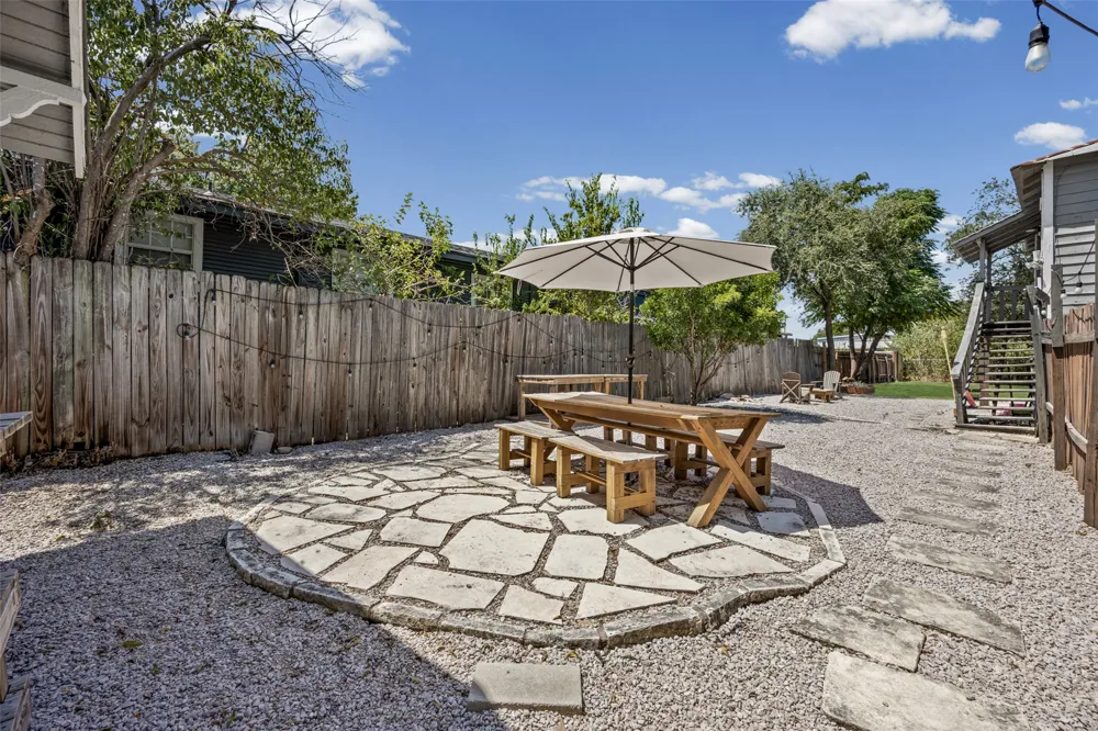 2702 E 22nd Street Austin, TX 78722