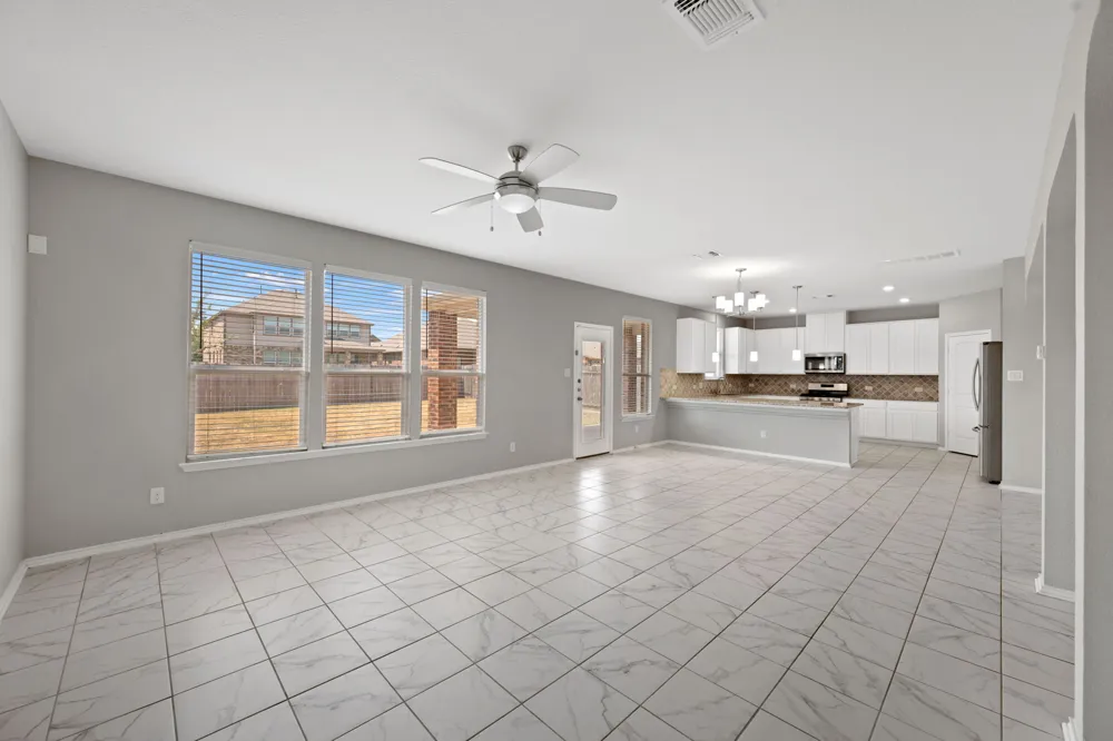 1613 Sonny Drive Leander, TX 78641