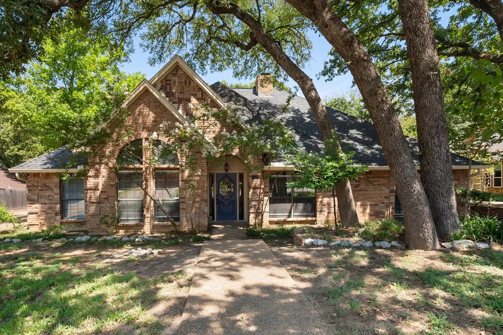 3803 Marine Court Arlington, TX 76016