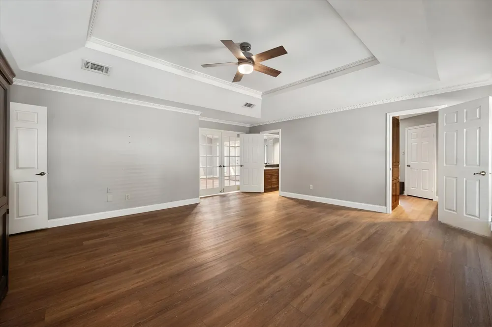 3803 Marine Court Arlington, TX 76016