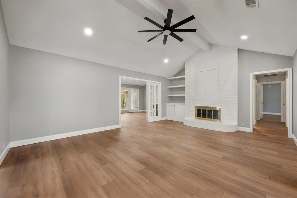 3803 Marine Court Arlington, TX 76016