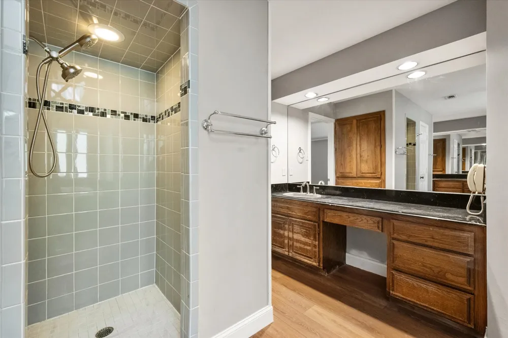 3803 Marine Court Arlington, TX 76016