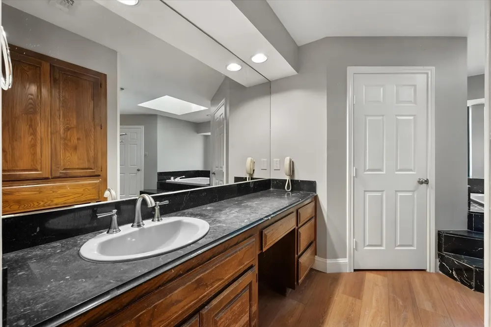 3803 Marine Court Arlington, TX 76016