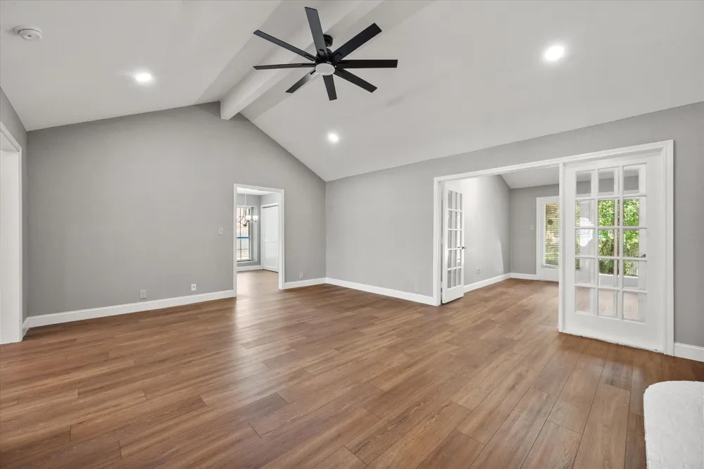 3803 Marine Court Arlington, TX 76016