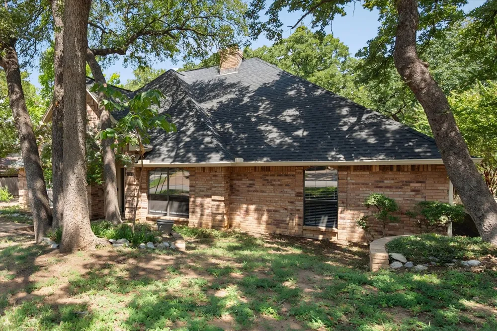 3803 Marine Court Arlington, TX 76016