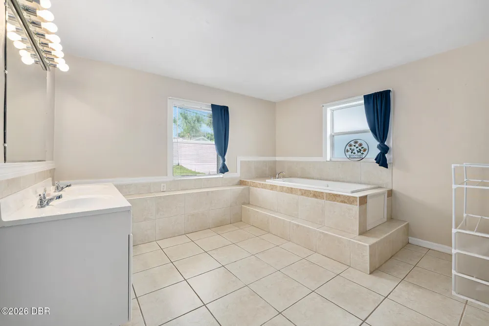 22 Plaza Drive Ormond Beach, FL 32176