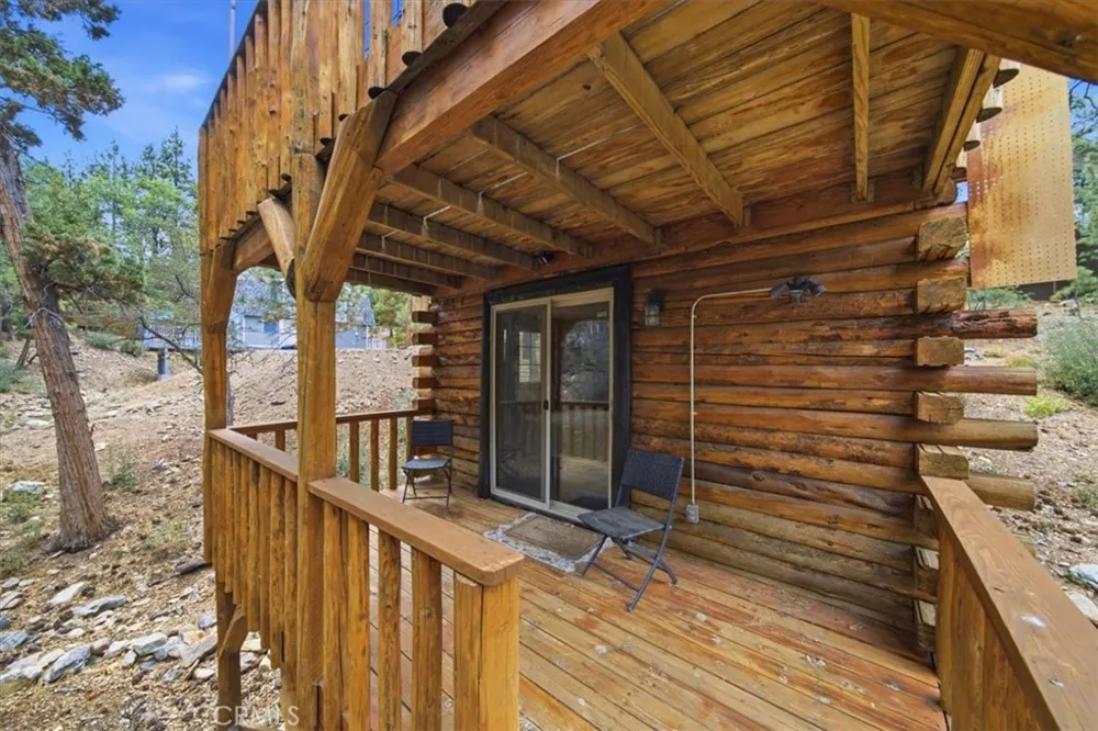 849 Highland Sugarloaf, CA 92386