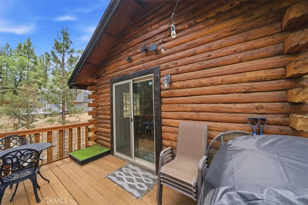 849 Highland Sugarloaf, CA 92386
