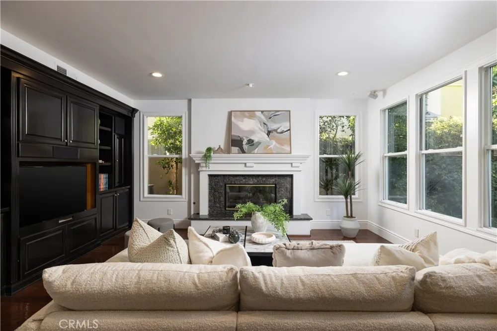 37 Vernon Newport Coast, CA 92657