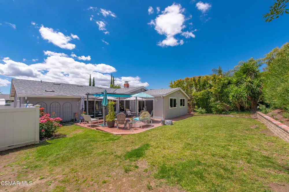 6547 Pinion Street Oak Park, CA 91377
