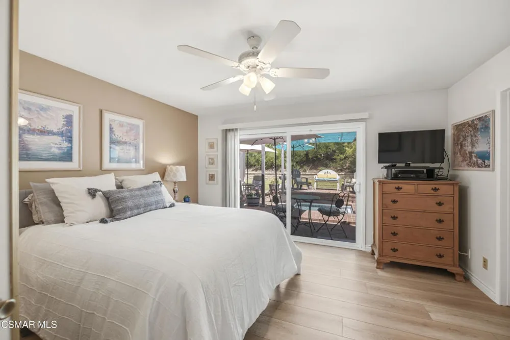 6547 Pinion Street Oak Park, CA 91377