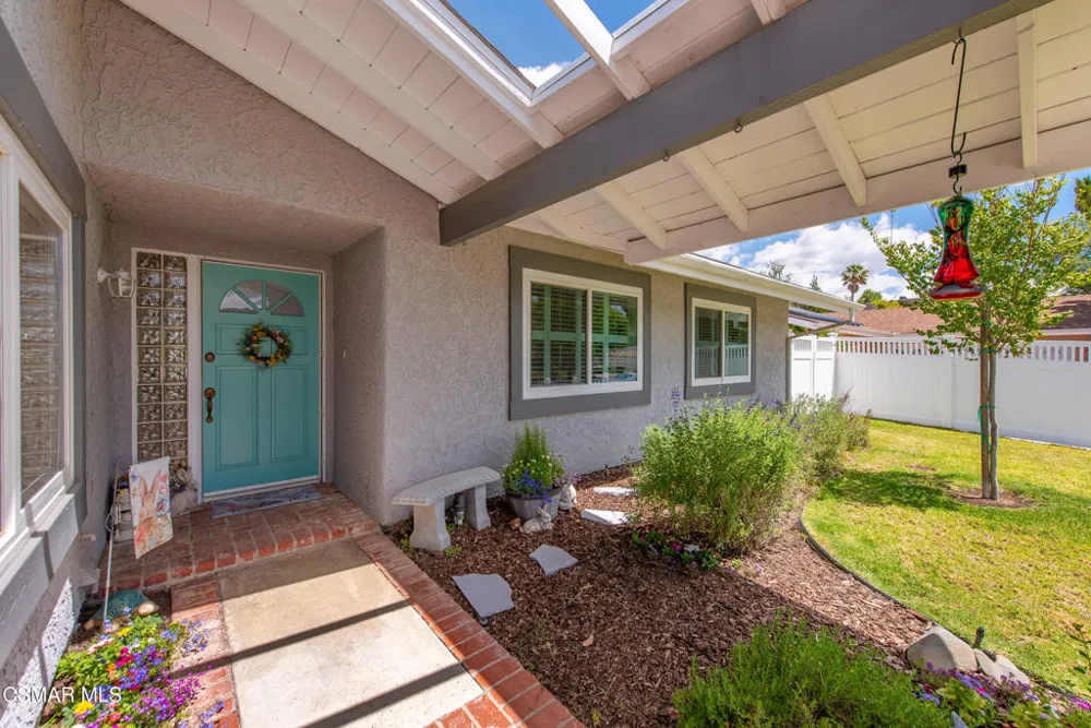 6547 Pinion Street Oak Park, CA 91377