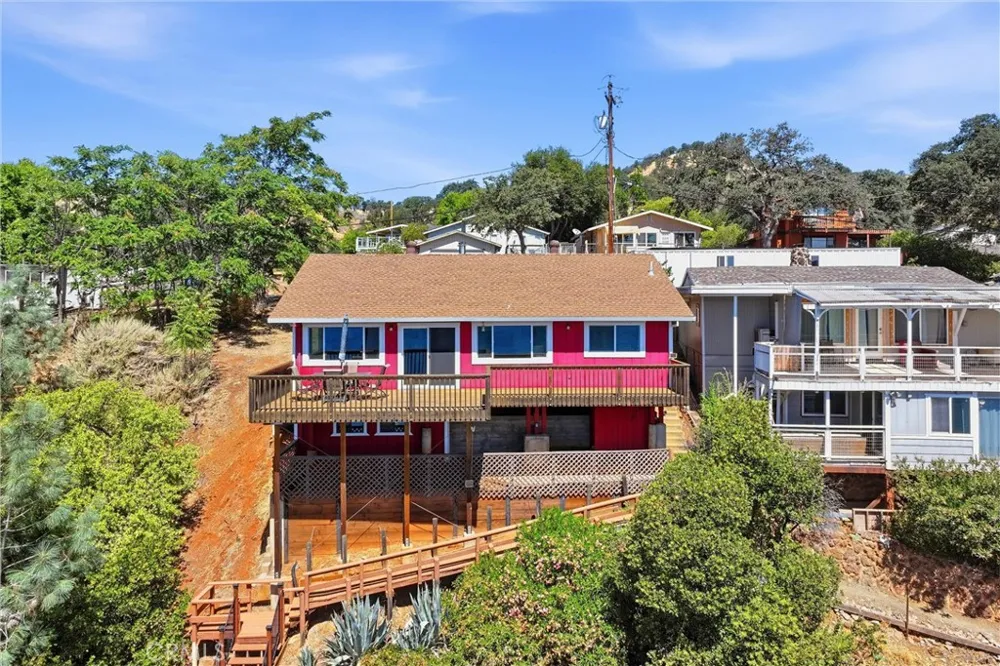 4045 Mesa Clearlake, CA 95422