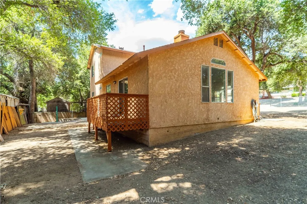 15942 Calle Hermosa Green Valley, CA 91390