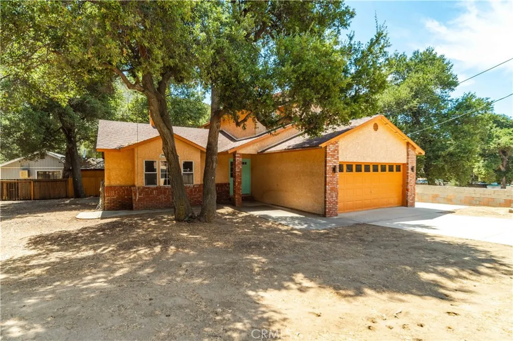 15942 Calle Hermosa Green Valley, CA 91390