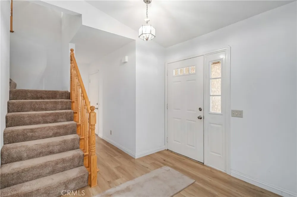 15942 Calle Hermosa Green Valley, CA 91390